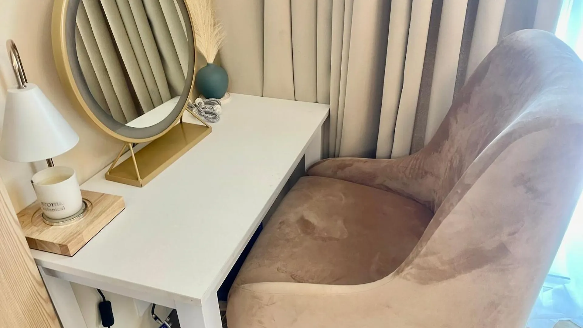 Cozy Place @ Venice Luxury Residences Manila 0*,